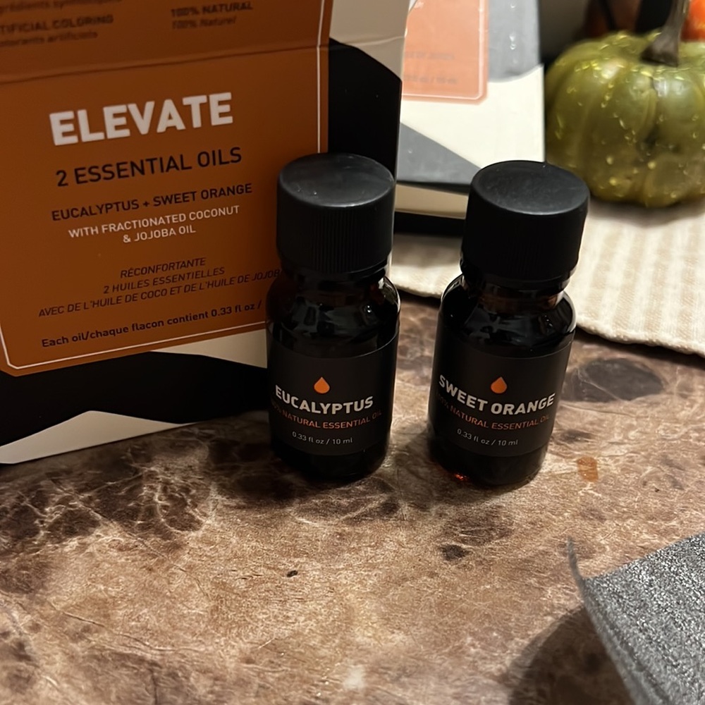 Essential oils - Picture 2 of 2